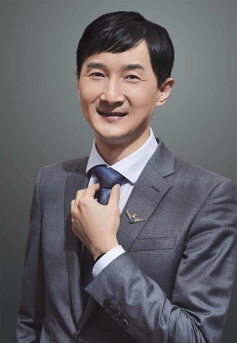 长江证券总裁(长江证券总裁什么级别)