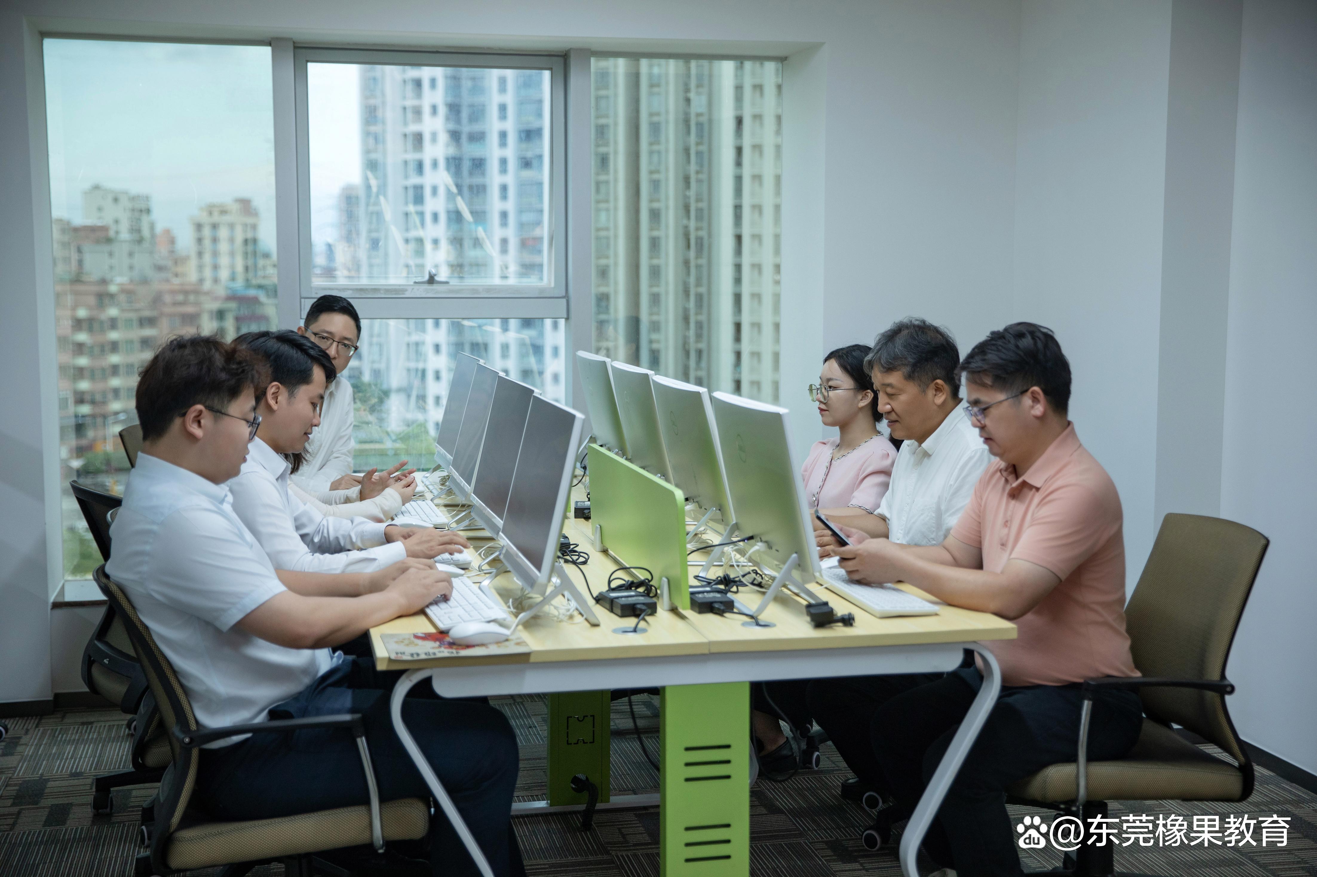 证券公司工作怎么样(证券公司工作怎么样上班待遇好不好)